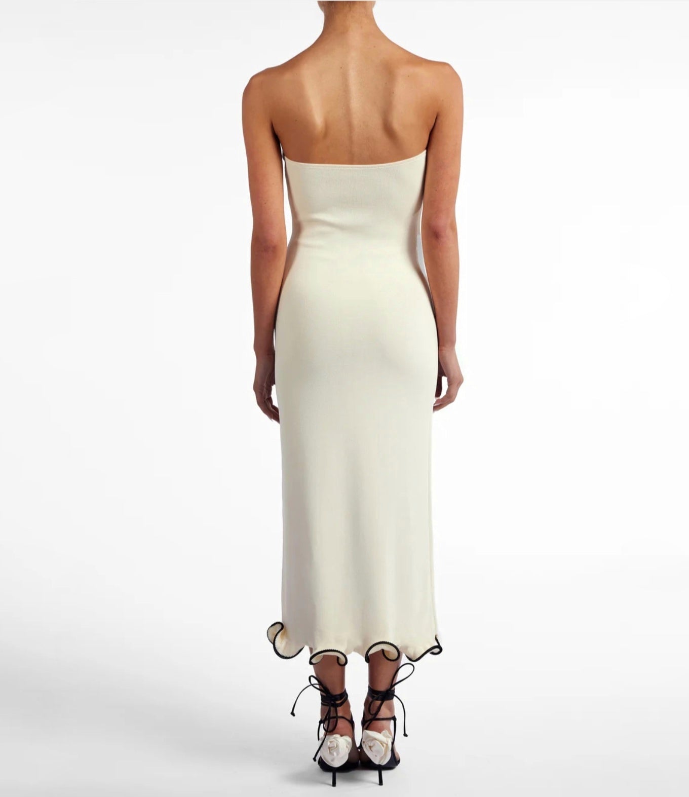 Naia Stropløs Kjole 